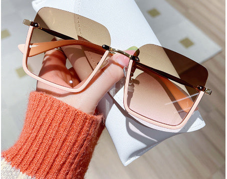 Trendy Square Large Frame Sunglasses - UV Protection