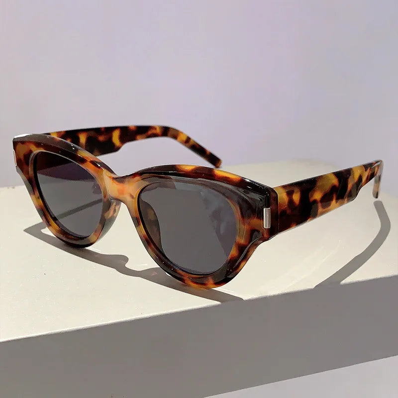 Fashion Vintage Cat Eye Sunglasses Women For Female Sun Glasses Punk Shades Luxury Brand Designer Elegant Lady Eyeglasses UV400