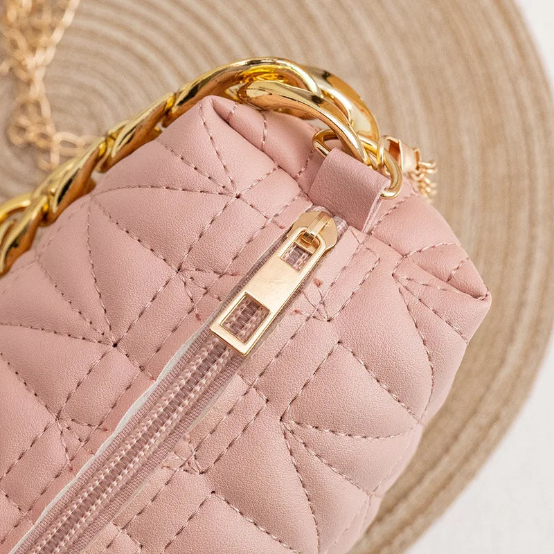 Ladies Rhombus Chain Messenger Bag - Embroidered Shoulder Bag