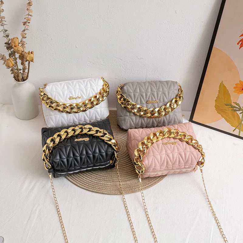 Ladies Rhombus Chain Messenger Bag - Embroidered Shoulder Bag