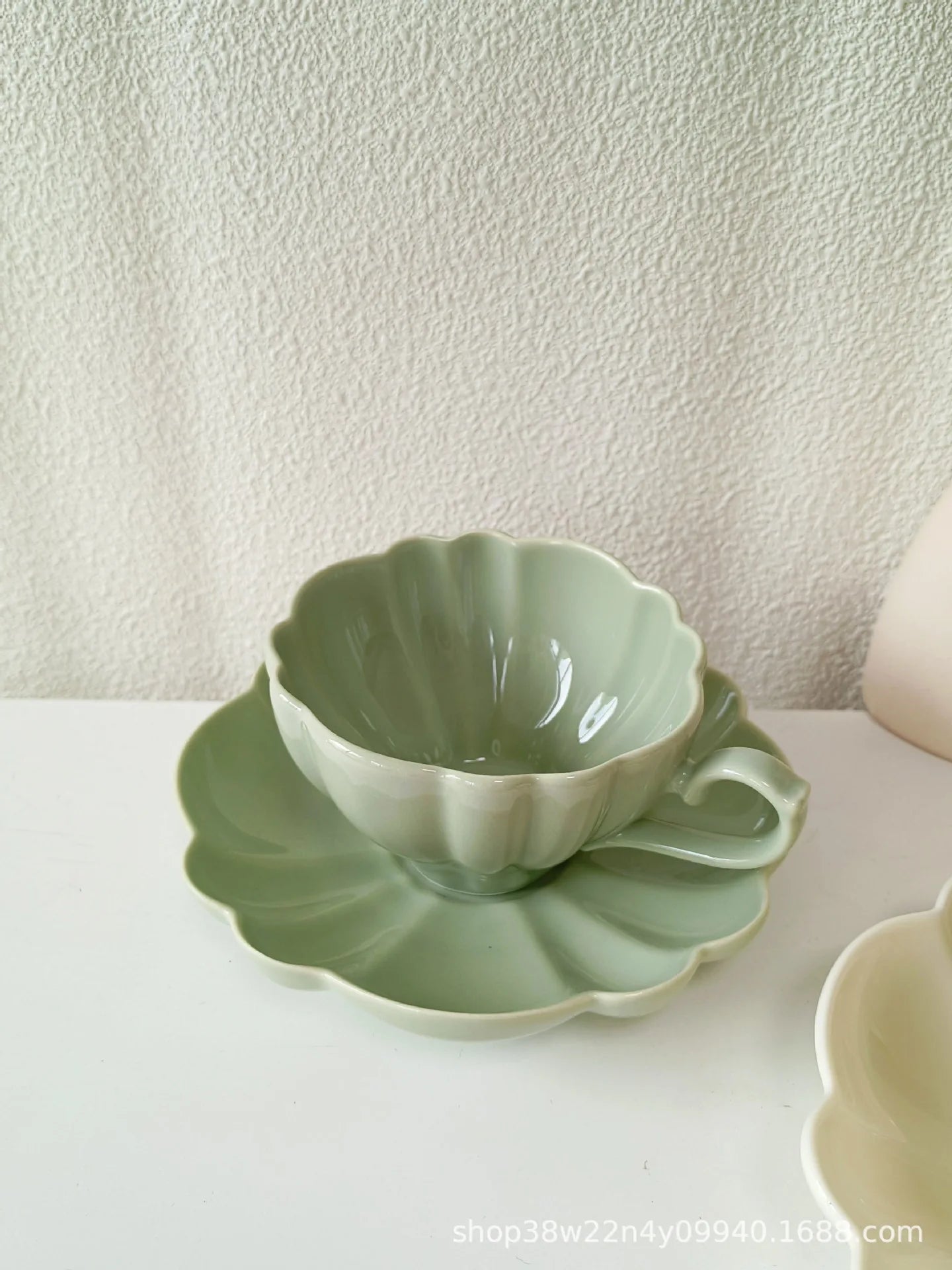 Vintage Mid-Century Ceramic Tea and Coffee Cups with Minimalist Japanese Design - Home Use Se