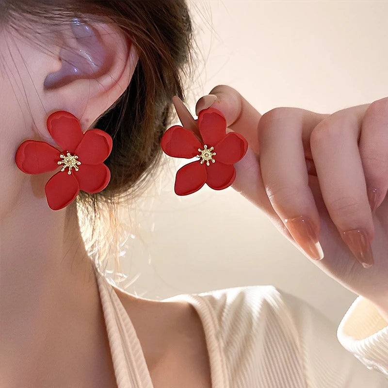 Metal Flower Retro Earrings - Matte Texture Fashion Jewelry