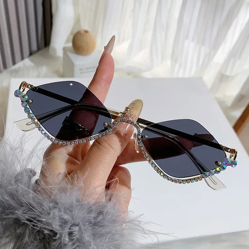 Diamond Vintage Brand Designer rhombus Sunglasses Women For Female Luxury Sun Glasses Punk Popular Half Frame Rhinestone Eyewear
