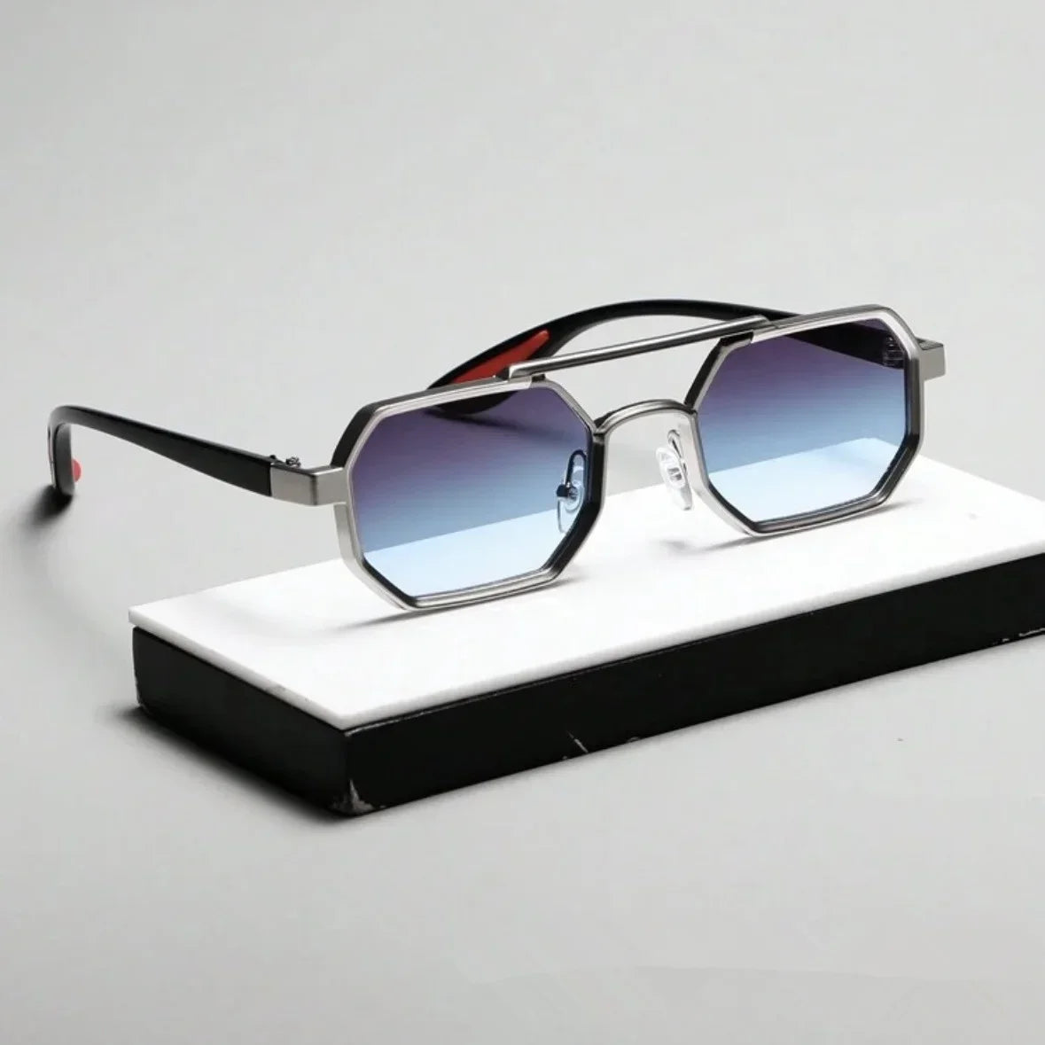 Vintage Square Sunglasses for Men Steampunk Sunglasses Retro Women Punk Style Fashion Glasses Retro Shades Gafas De Sol