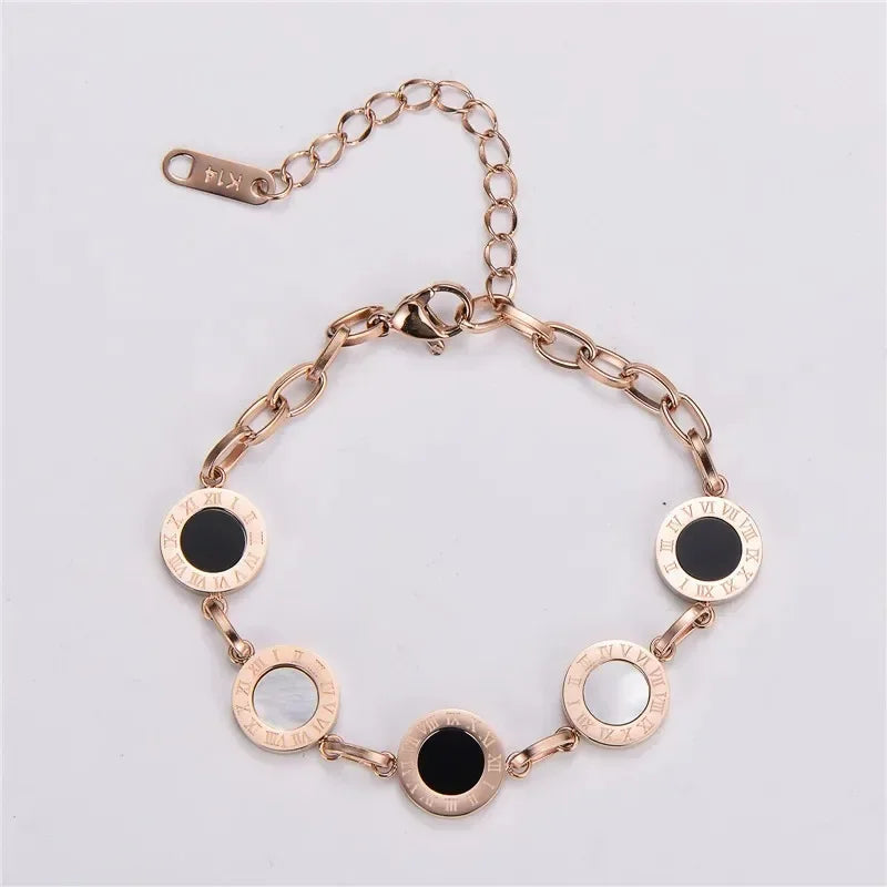 Stainless Steel Fritillaria Roman Round Light Luxury Plate Elegant Charming Golden Gril Fashion Bracelet Evening Jewelry Gift
