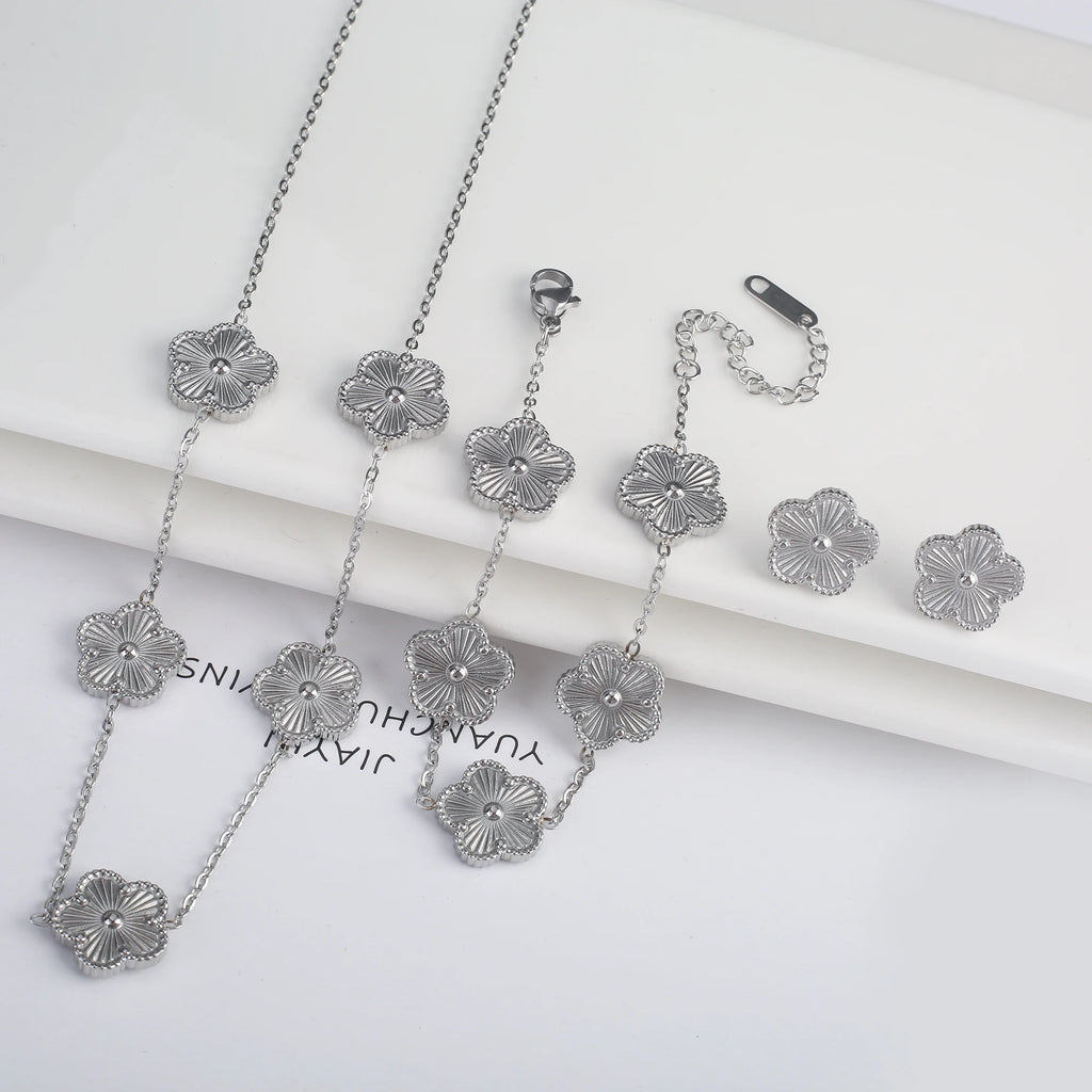 3Pcs Stainless Steel Hot Selling Gold Plated Clover Necklace Earrings Bracelet Jewelry Set Five Leaf Flower Jewelry For Women