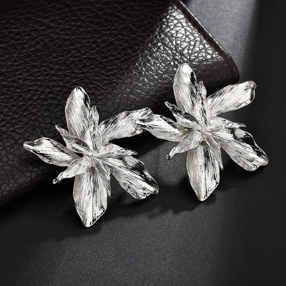 Metal Flower Retro Earrings - Matte Texture Fashion Jewelry