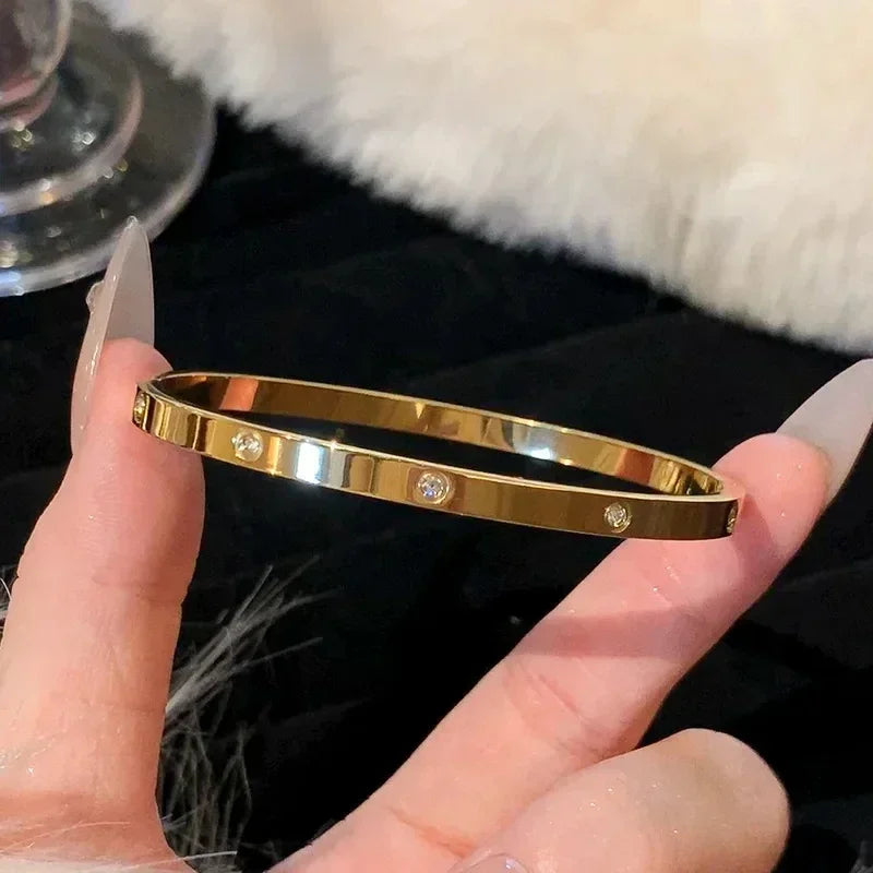 Stainless Steel Fritillaria Roman Round Light Luxury Plate Elegant Charming Golden Gril Fashion Bracelet Evening Jewelry Gift