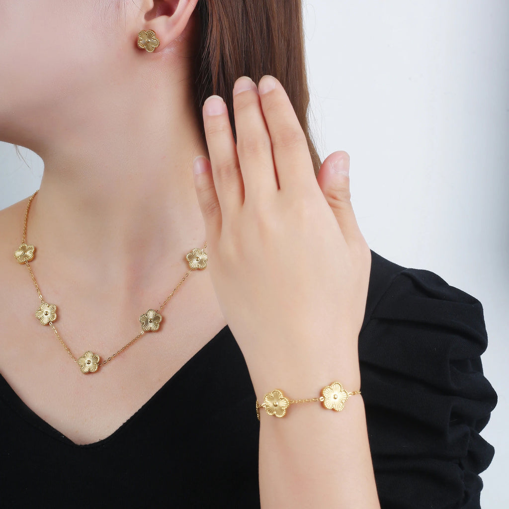 3Pcs Stainless Steel Hot Selling Gold Plated Clover Necklace Earrings Bracelet Jewelry Set Five Leaf Flower Jewelry For Women