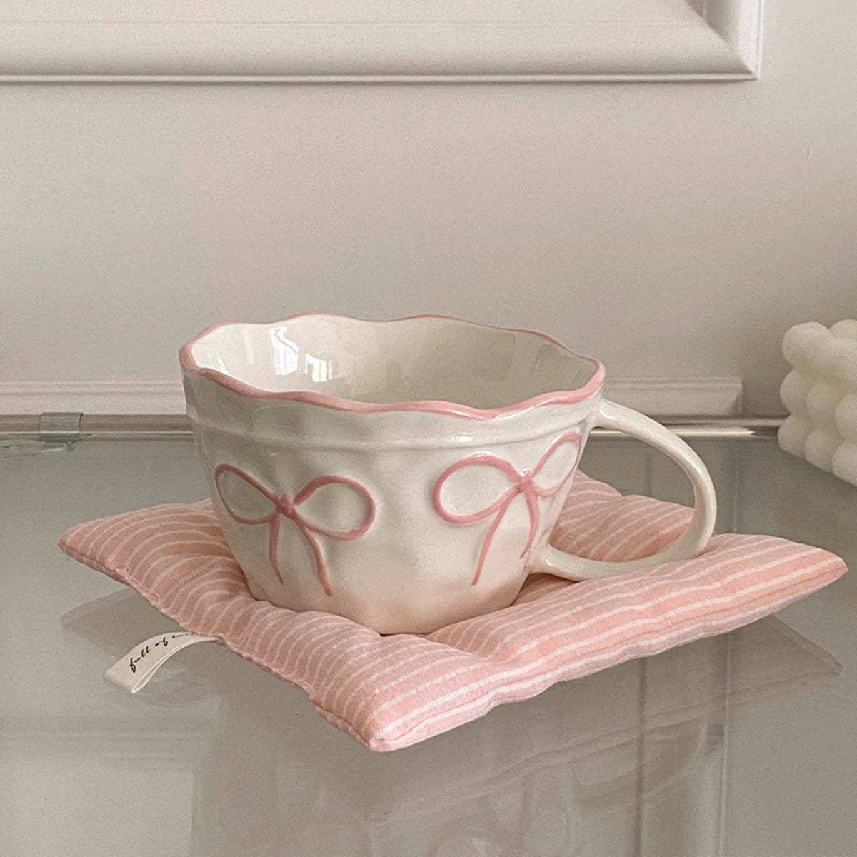 1Pc Bow Ceramic Mug, Exquisite and Simple Bow Large Capacity Couple Cup, Suitable for Home Decoration, Home Drinking Water, Candlelight Dinner, Coffee Latte Flower Cup, Holiday Gift, Exquisite Gift