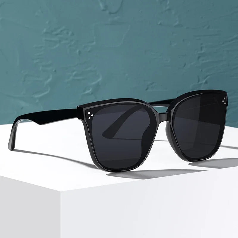 SZTZX New Trend Sunglasses For Women And Men Simple Design Decorative Glasses Car Driving Eyewear Unisex Sun Glasses UV400