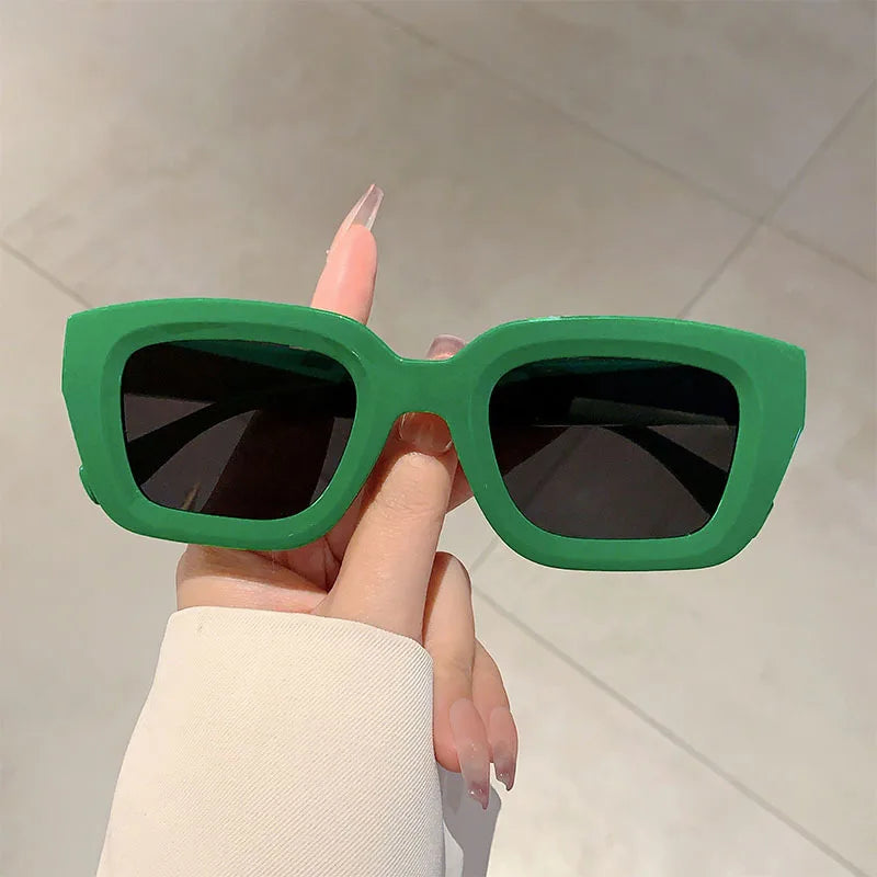 Fashion Vintage Luxury Brand Designer Olive Green Square Sunglasses Women For Men Sun Glasses Punk Popular Rivet Outdoor Shades