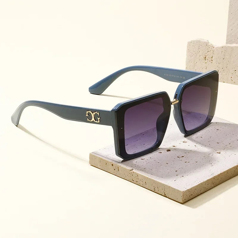 2025 New Fashion Brand Luxury Designer Sunglasses Women Square Letter Vintage Shades Glasses Summer Travel Trendy Sunglasses