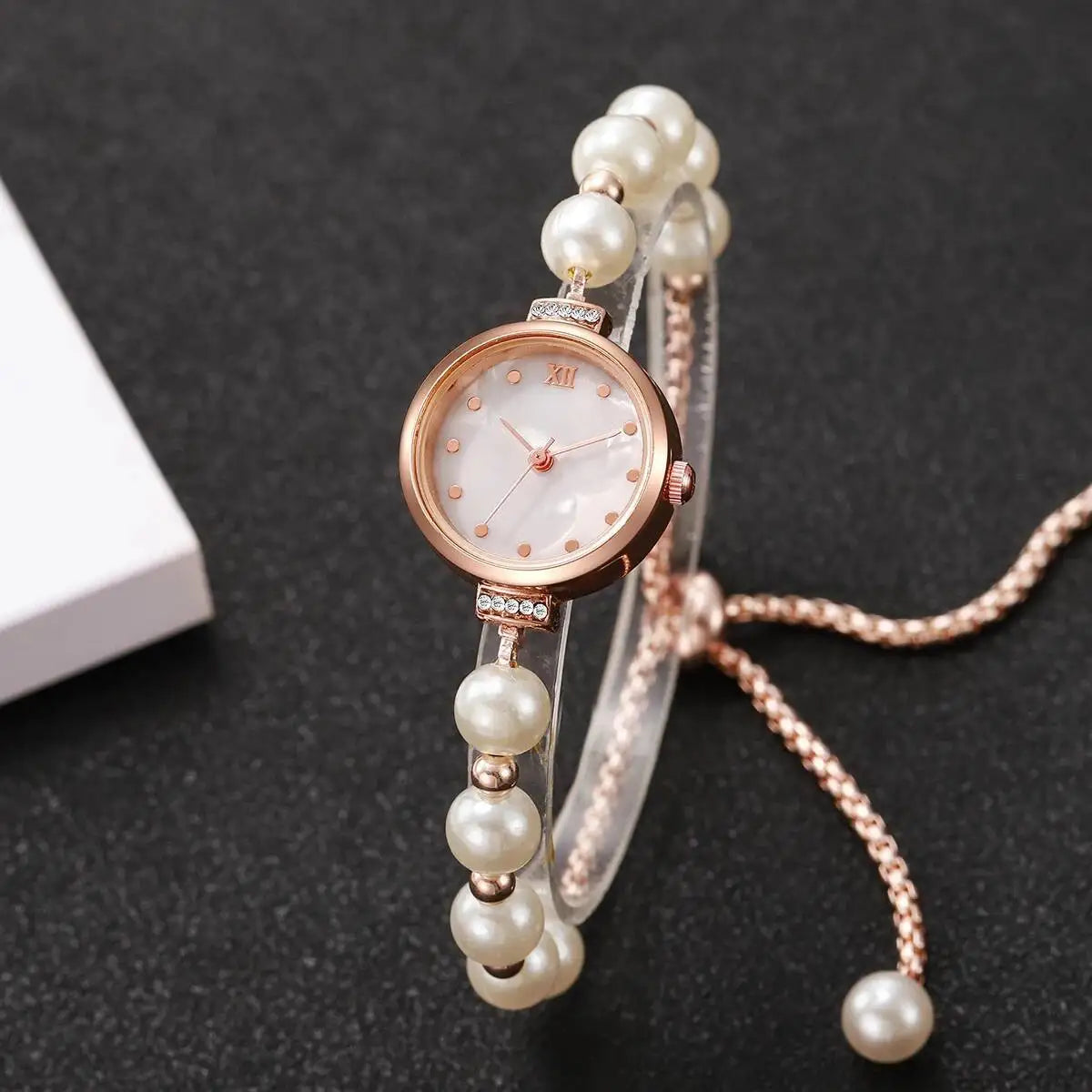 Fashion Women Watches Elegant Pearl Bracelet Band Quartz Wristwatch For Ladies Clock Reloj Mujer（Without Box）