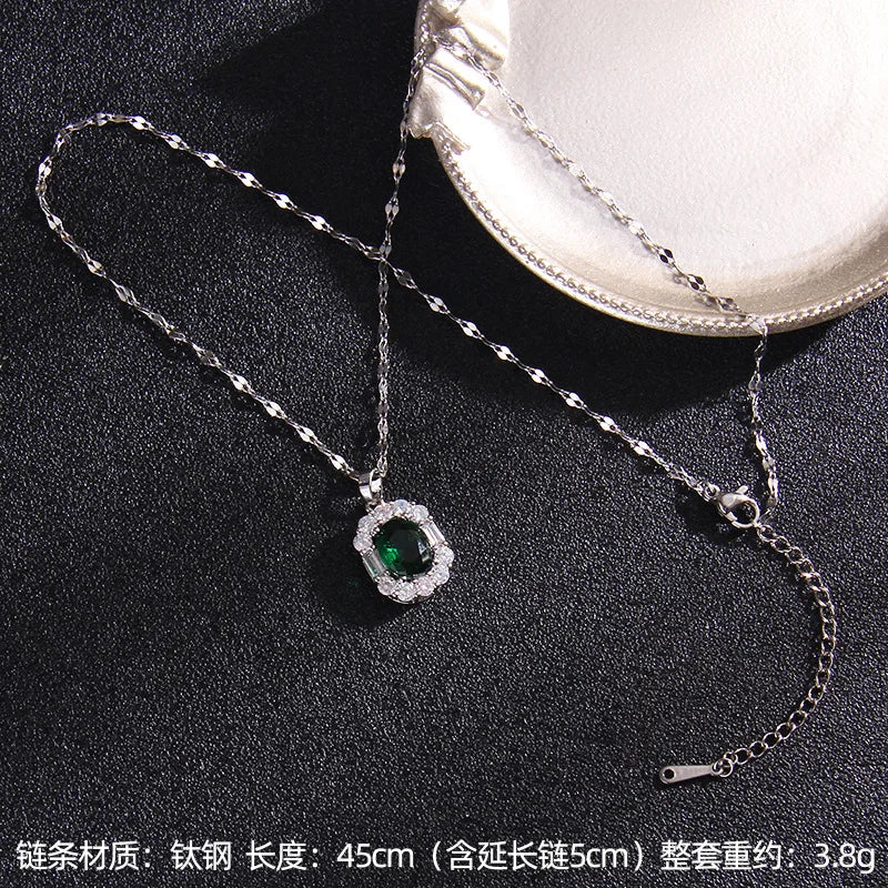 Luxury Vintage Green Zircon Pendant Necklaces for Women Lady Stainless Steel Chain Elegant Collar Accessories Jewelry Gifts