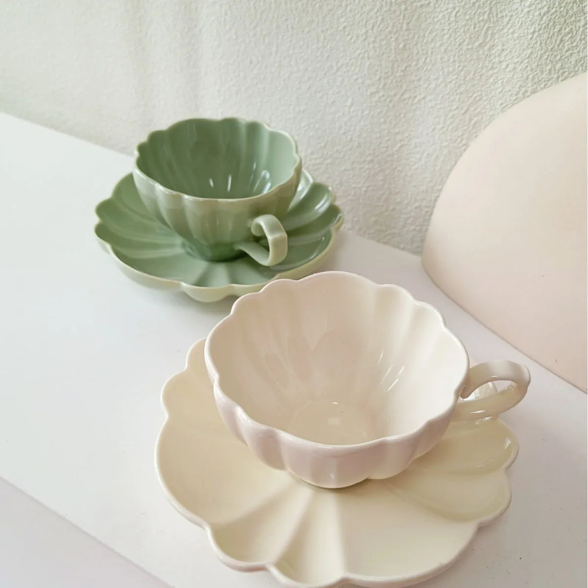 Vintage Mid-Century Ceramic Tea and Coffee Cups with Minimalist Japanese Design - Home Use Se