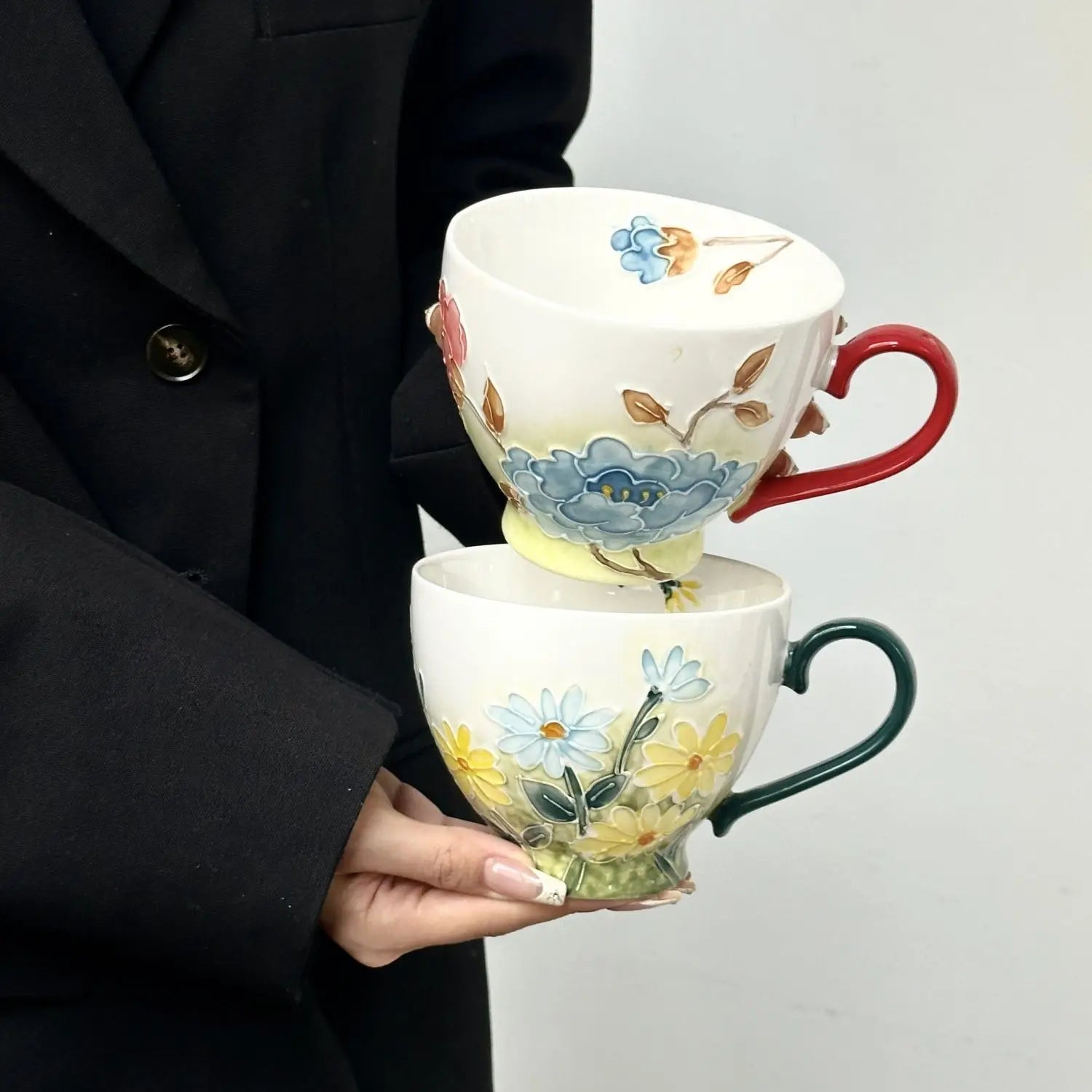 High Aesthetic Relief Flower Ceramic Mug with Spoon, Hand-painted Large Capacity Milk Coffee Mug, Office Tea Cup, Birthday Gift