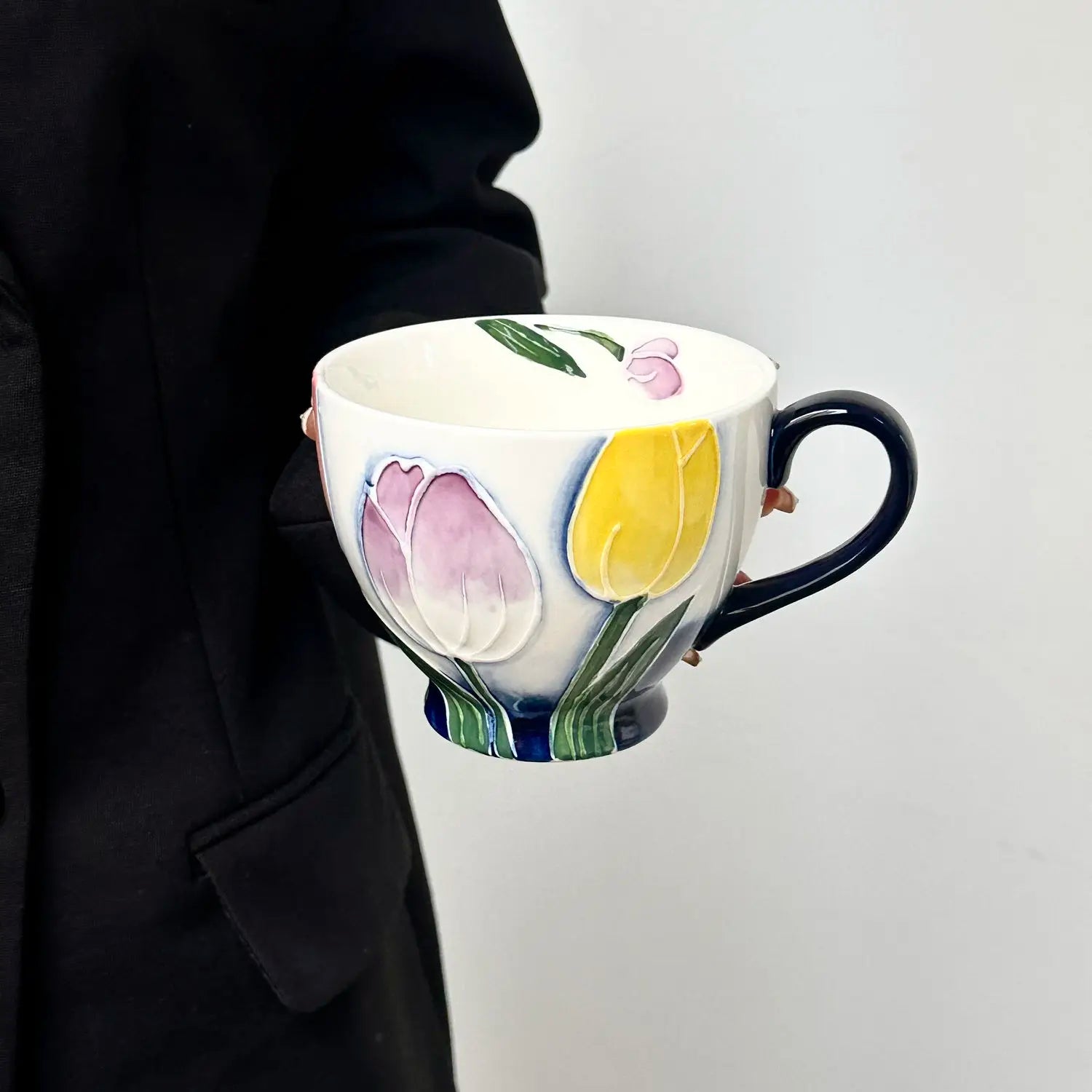 High Aesthetic Relief Flower Ceramic Mug with Spoon, Hand-painted Large Capacity Milk Coffee Mug, Office Tea Cup, Birthday Gift