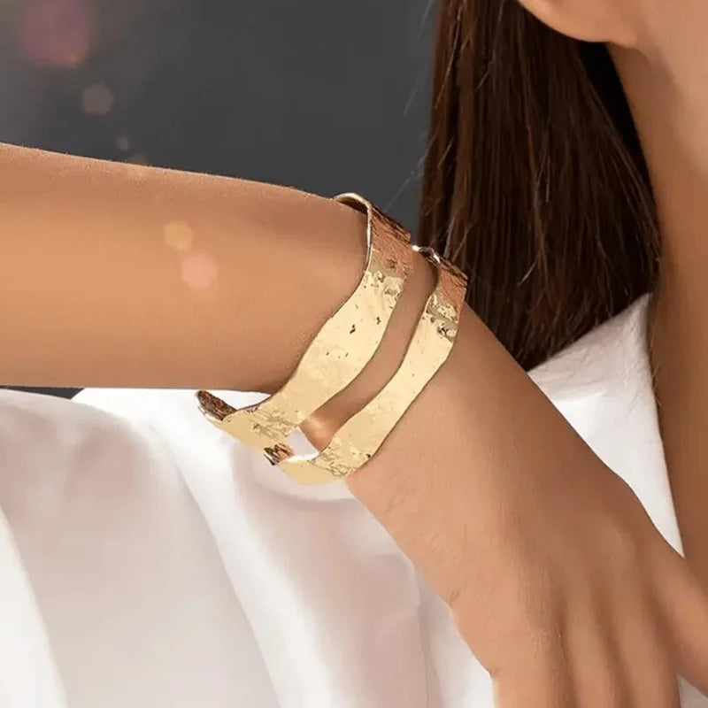 Irregular Hammered Metal Bangle For Women Fashion Jewelry Punk Cuff Bracelets Wholesales Accessories Timeless New Styles 2023443