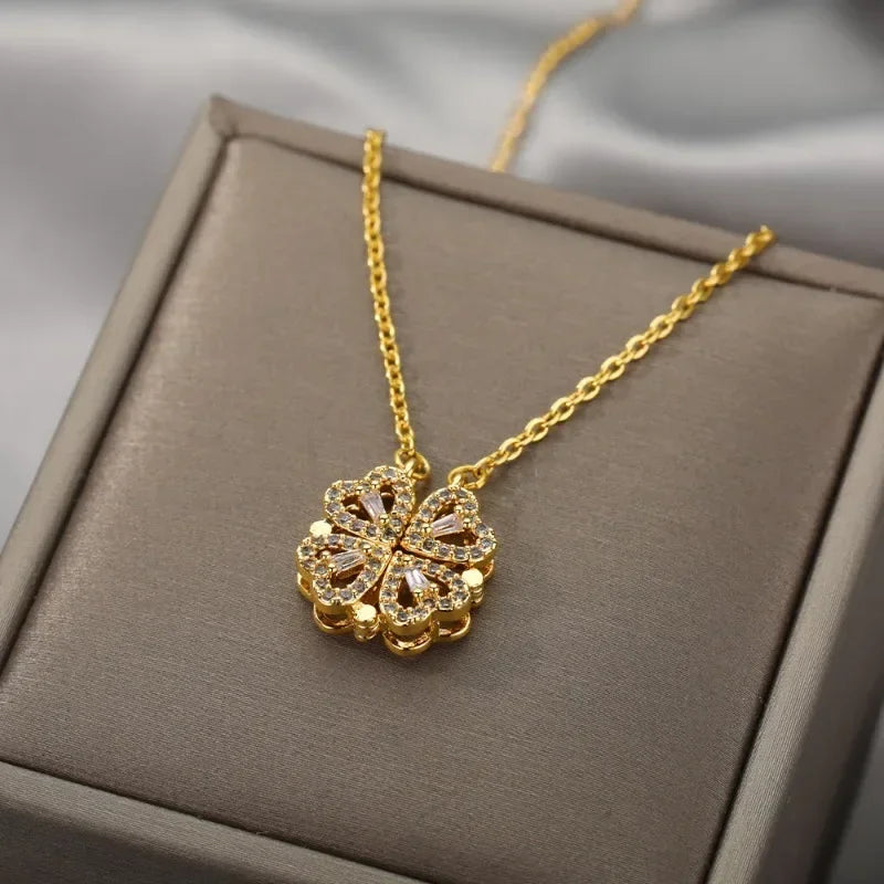 Retro Magnetic Folding Heart Shaped Four Leaf Clover Pendant Necklace for Women Love Clavicle Chain Gift Openable Choker Jewelry