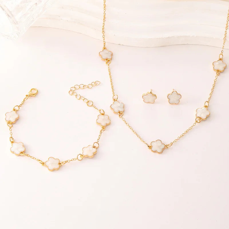 3-Piece Lucky Five-Petal Flower Jewelry Set - Necklace Bracelet Earrings