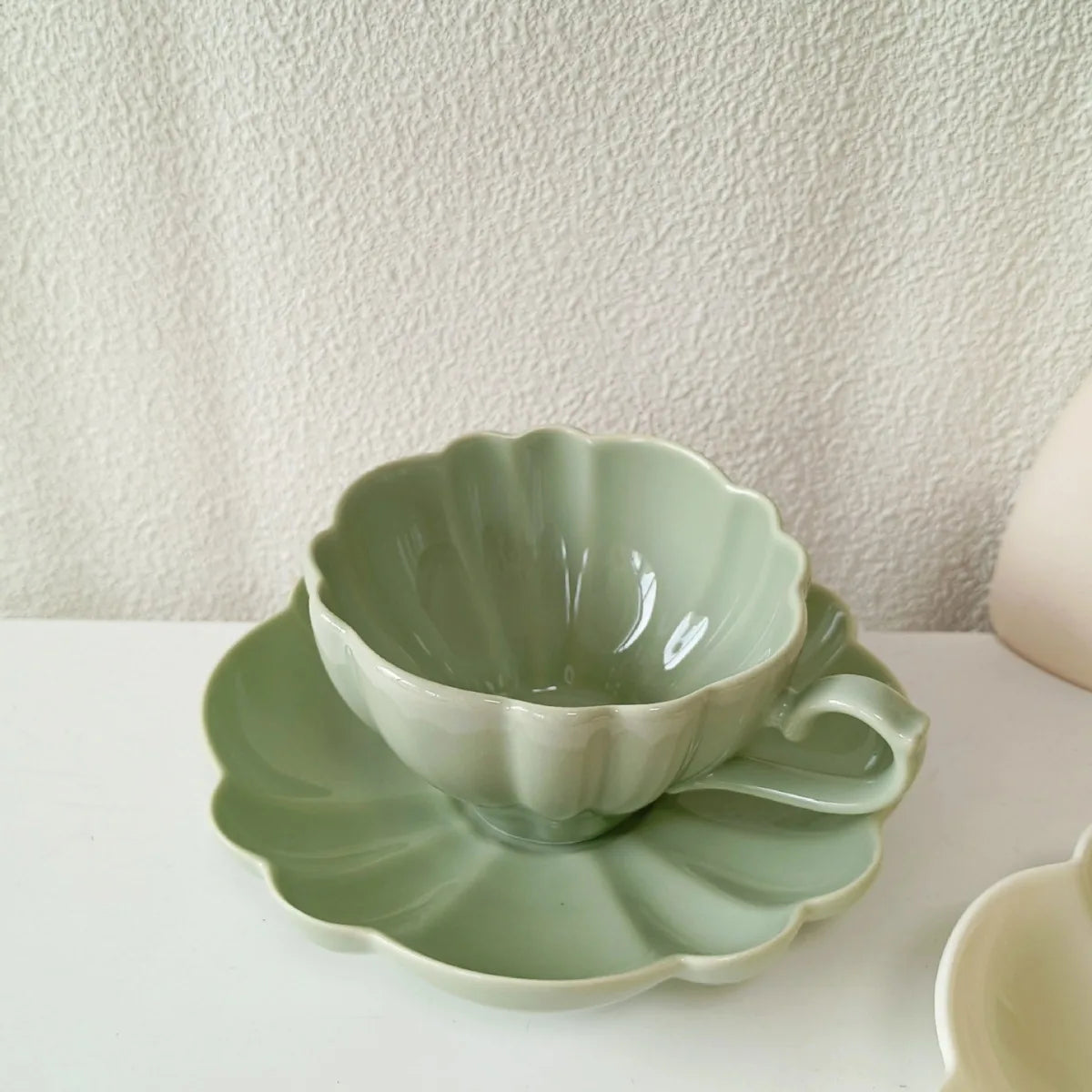 Vintage Mid-Century Ceramic Tea and Coffee Cups with Minimalist Japanese Design - Home Use Se