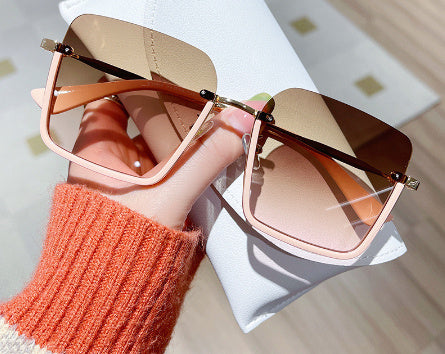 Trendy Square Large Frame Sunglasses - UV Protection