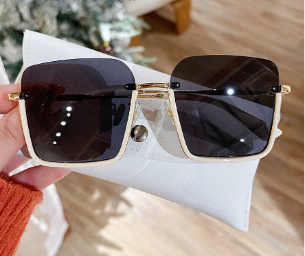 Trendy Square Large Frame Sunglasses - UV Protection